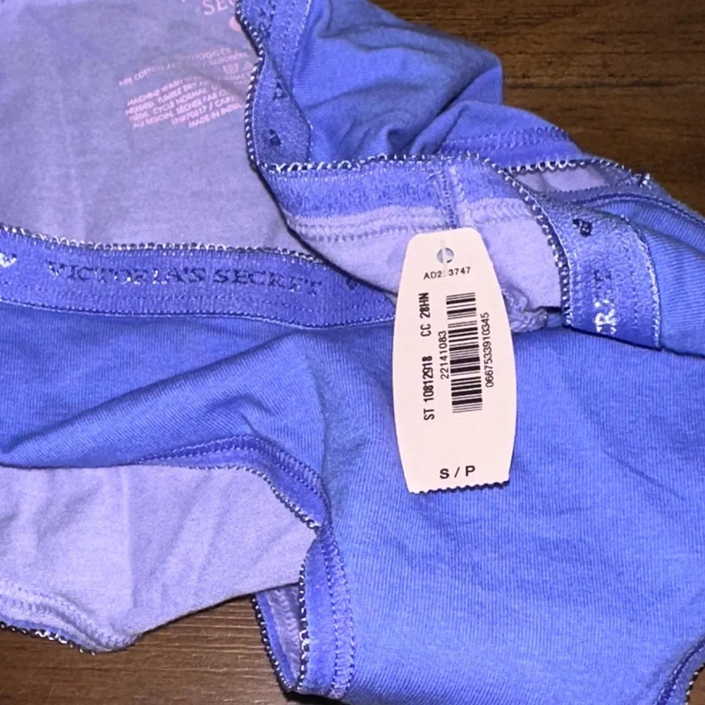 Victoria’s‎ Secret HipHugger Panties Small NWT Blue Lavender and pink